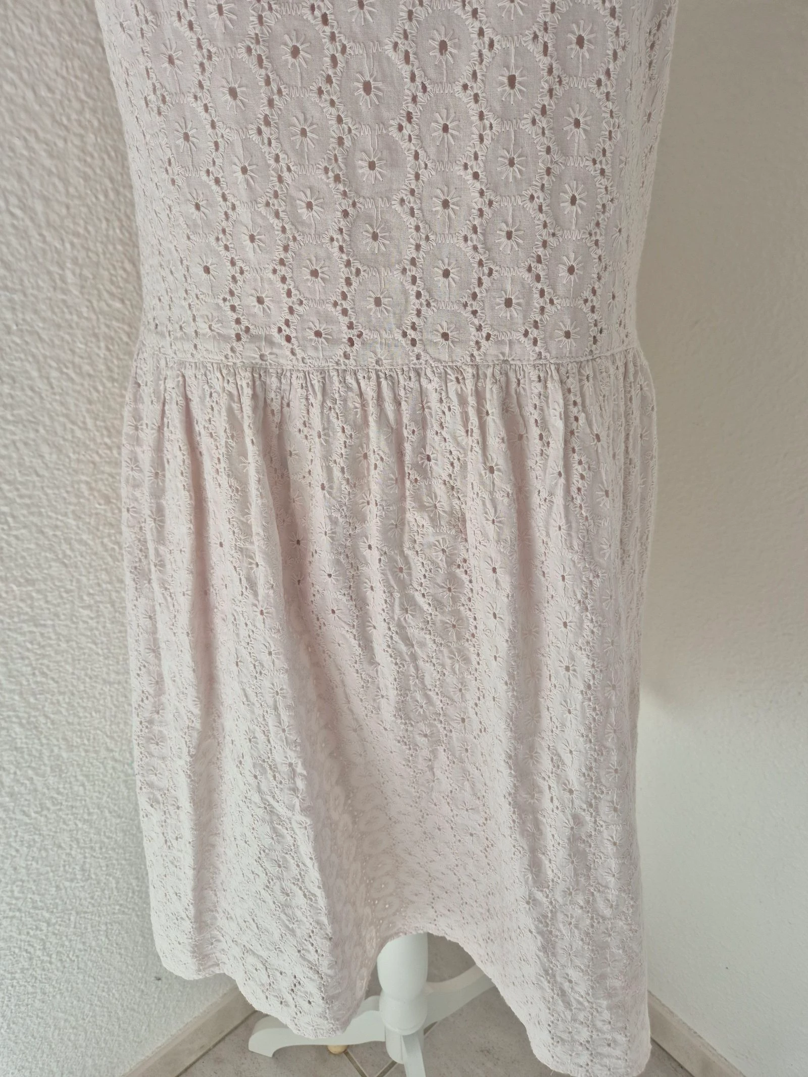 Gémo bohemien geborduurde witte jurk T40 100% katoen – gevoerd, ritssluiting – photo 3